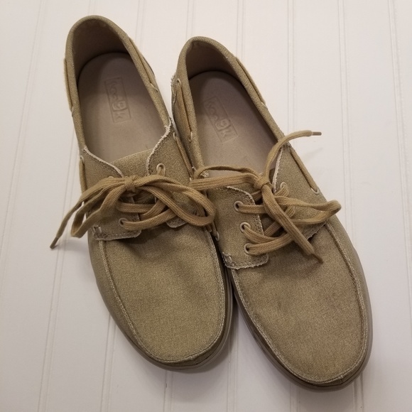 Sanuk Other - Sanuk Boat Shoes Tan Size 10 Men's